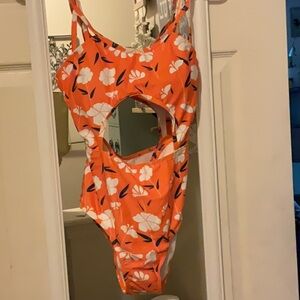 NWOT Floral Cutout One-Piece Bikini Swimsuit, size Small